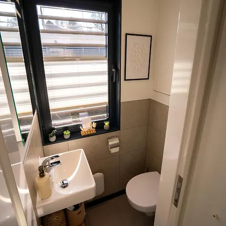 Schoenes Hausboot In Hoexter Botel *